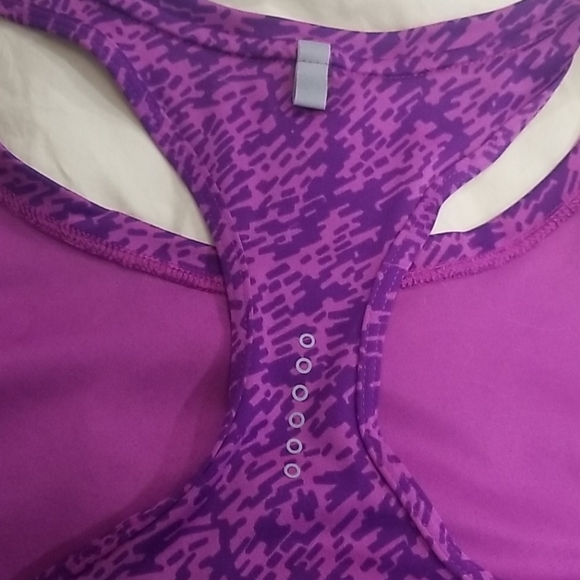 Nike drifit running tank - Picture 5 of 6
